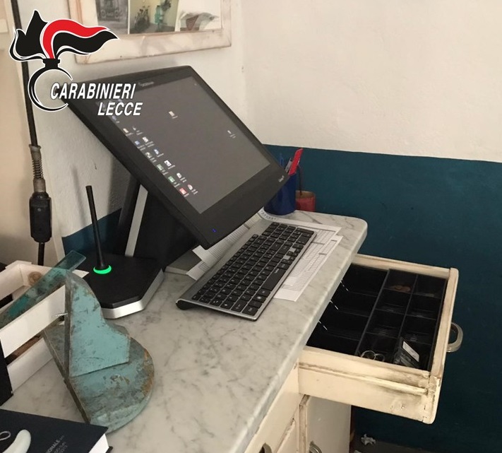 Si introduce nel ristorante per rubare cibo e bevande ma viene sorpreso: in carcere