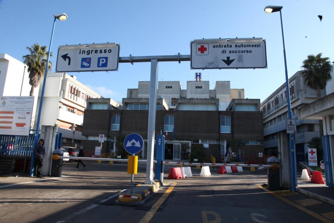 Ospedale di Copertino, Nestola (Albanuova): “Futuro e presente opaco. Lopalco chiarisca”. E lancia petizione