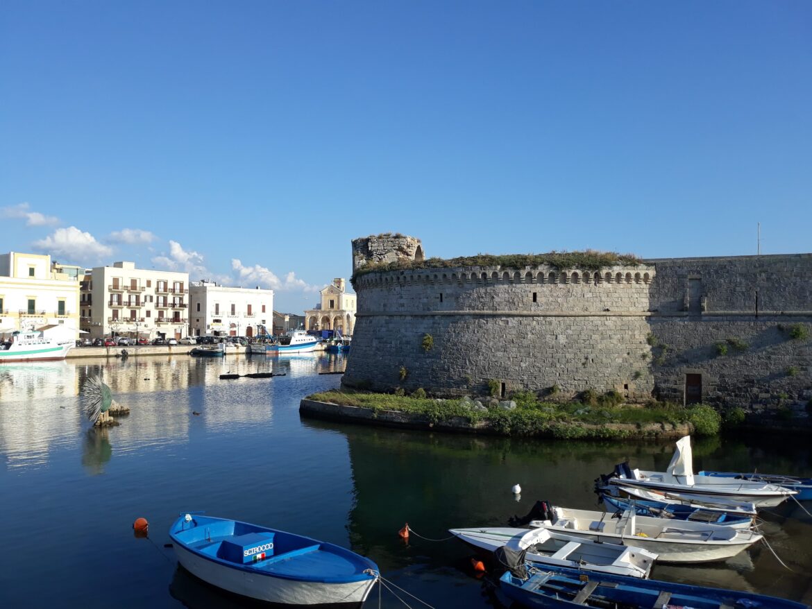 Gallipoli capitale italiana del Blu European Festival: borghi di pescatori in rete