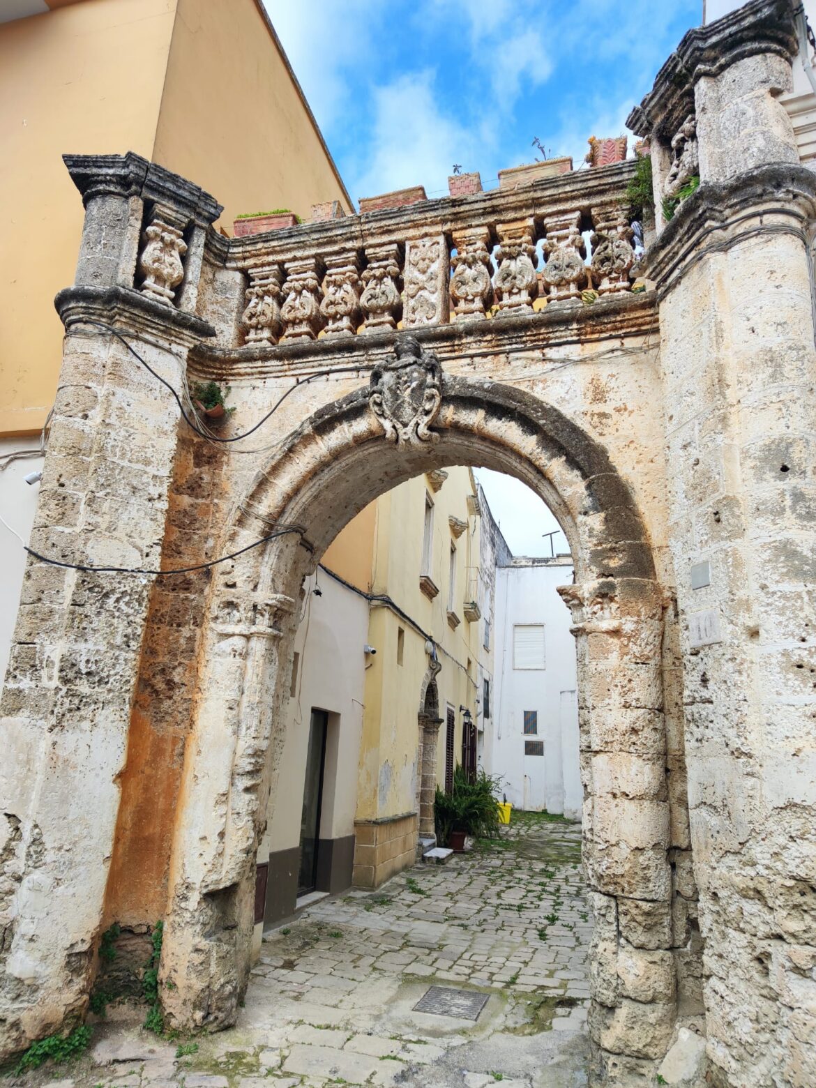 L’arco e la corte