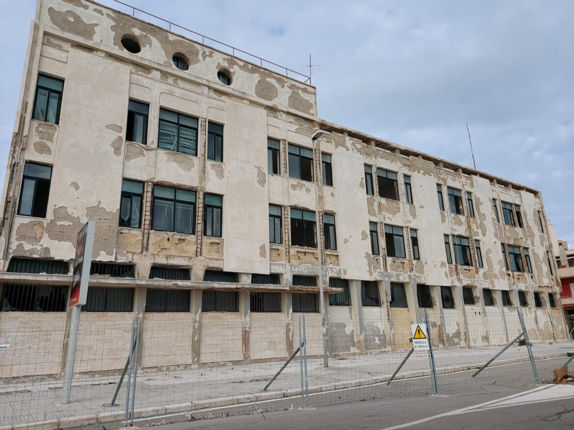 Demolizione e ricostruzione del “Nautico” di Gallipoli, Provincia aggiudica servizi di progettazione