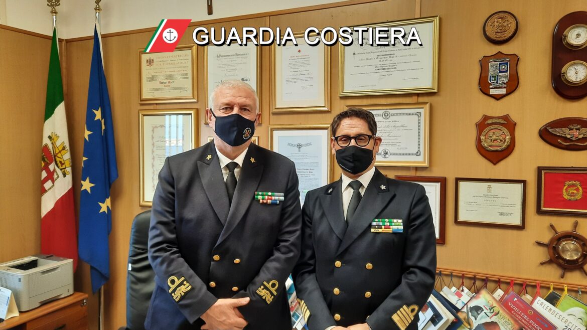 Direttore marittimo Meli in visita al compartimento di Gallipoli