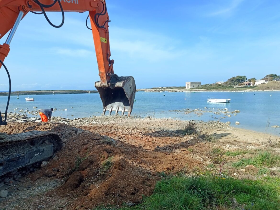 Bonifica di Torre Squillace al via. Natalizio: “Operazione storica dopo 50 anni di far west”