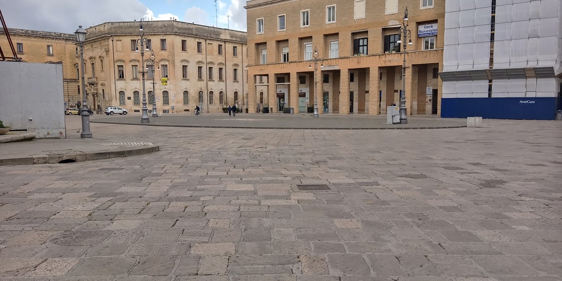 Allarme per i numeri record dei contagi, Lopalco: “Troppa gente in giro”. Salvemini rilancia: “Prudenza e responsabilità”