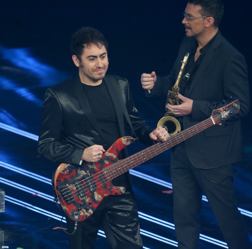 Sanremo chiama e il Salento risponde. Sul palco dell’Ariston anche il neretino Combass con Tozzi: “Cuore pieno di gioia”
