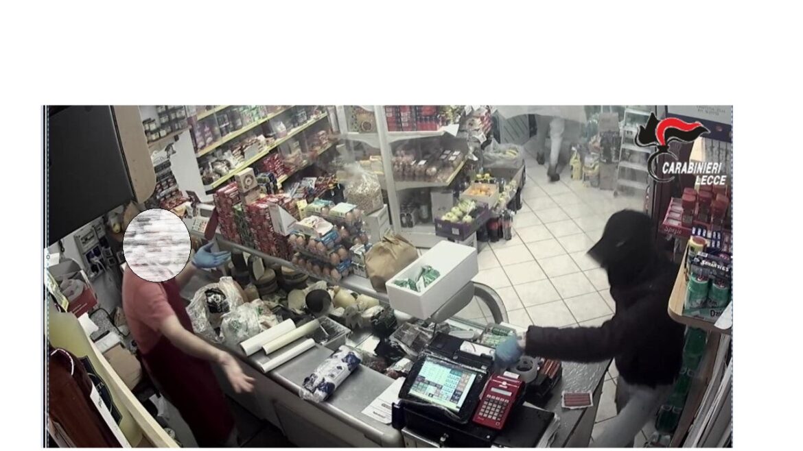 Rapina a Lequile, arrestati in due. Incastrati da tabulati, chat e intercettazioni del presunto terzo complice7896++