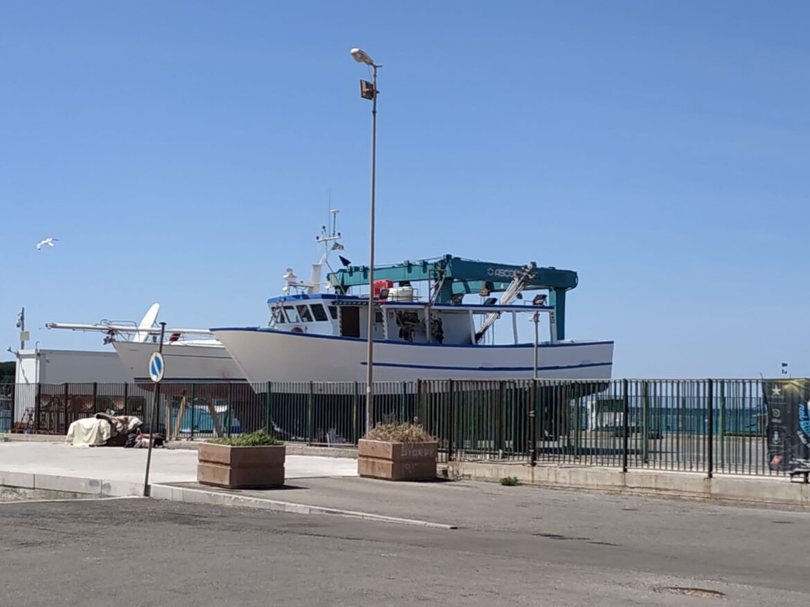 Scalo d’alaggio, Cambiare Rotta: “Collaudo del carroponte scaduto e servizio bloccato, responsabilità comunale “