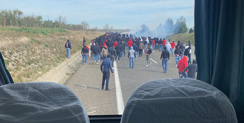 Disordini in autostrada, 17 Daspo per ultras leccesi e baresi