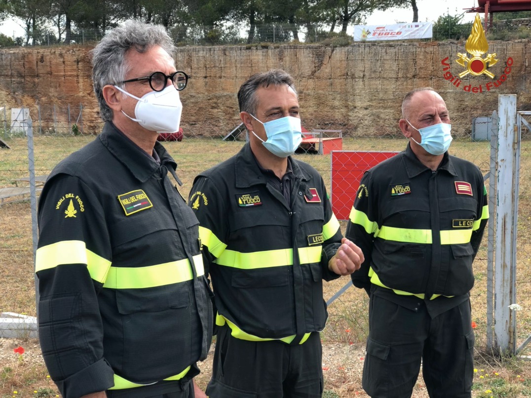 [video] – Pensionamento per il capo nucleo cinofili Pepe, con Tommy fu premiato per aver salvato vite a L’Aquila