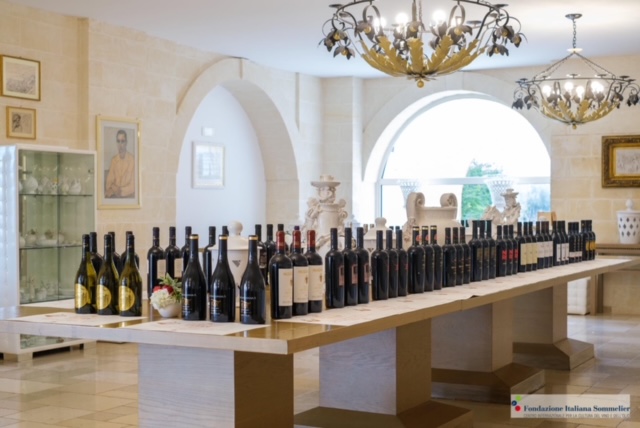 I 5 Grappoli di Bibenda a 33 etichette  pugliesi, la consegna al Dinner Gala. Le produzioni salentine premiate