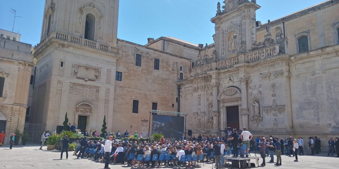 Giubileo oronziano, annullo filatelico di Poste Italiane. Il Duomo nei francobolli di Italia Turistica