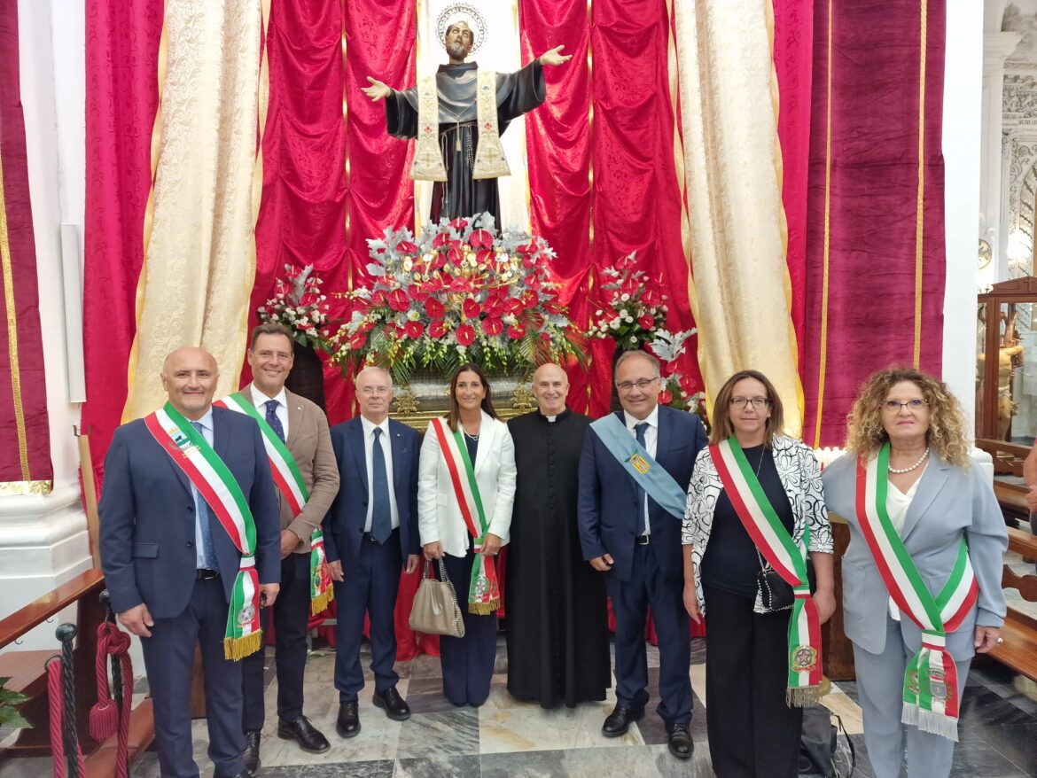 Ultimo giorno di celebrazioni per la comunità di Copertino: messe per il Patrono e festa con Silvia Mezzanotte live