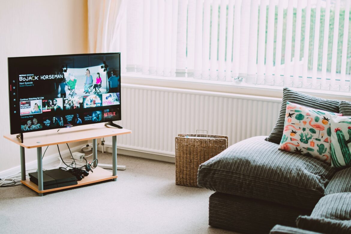 Netflix da il via agli abbonamenti con spot pubblicitari