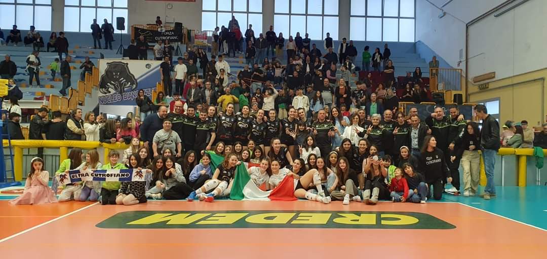 Final Four regionale U18, le ragazze del Cuore di mamma Cutrofiano portano a casa la coppa