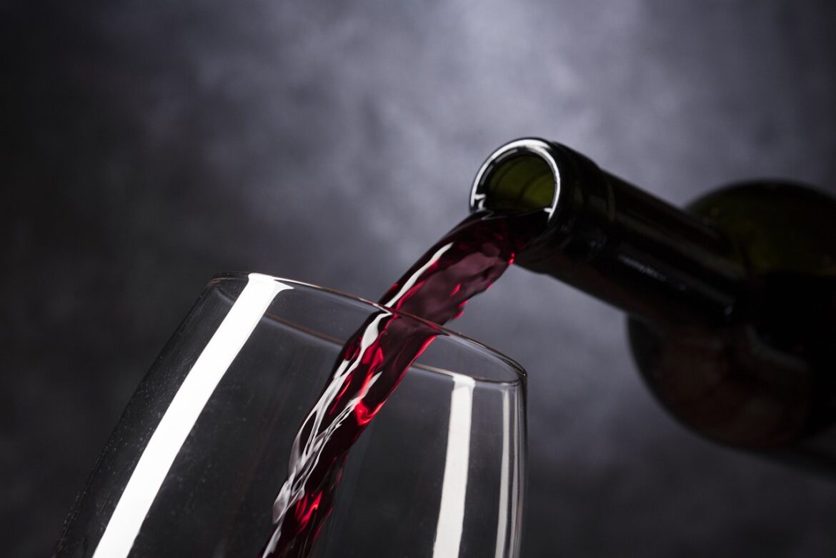 Vino re indiscusso degli eventi: cresce la consapevolezza intorno al “bere di qualità”