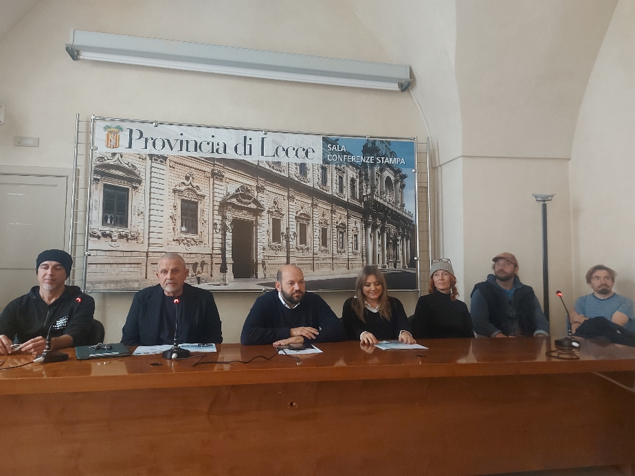 “Sand Nativity” e “Festa delle Luci”, a Scorrano si accende il Natale